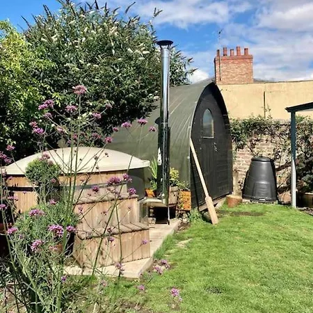 Holiday home Farmhouse , Quirky 3/4bed Period With Hot Tub York