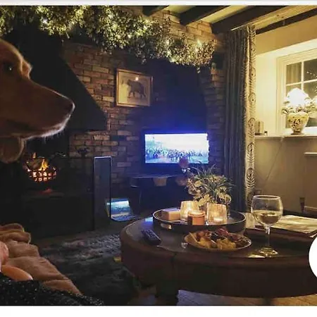 Farmhouse , Quirky 3/4bed Period With Hot Tub * York