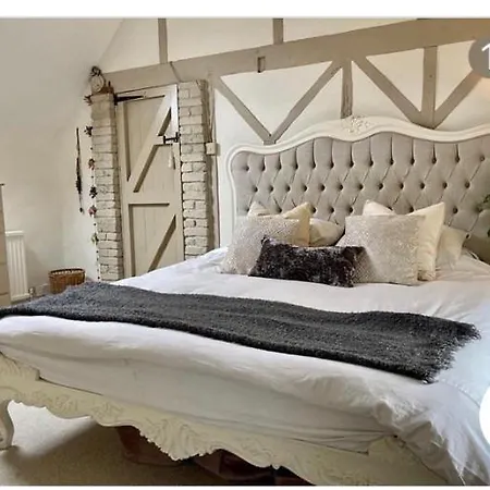 Farmhouse , Quirky 3/4bed Period With Hot Tub York
