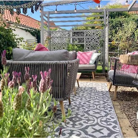 Farmhouse , Quirky 3/4bed Period With Hot Tub York
